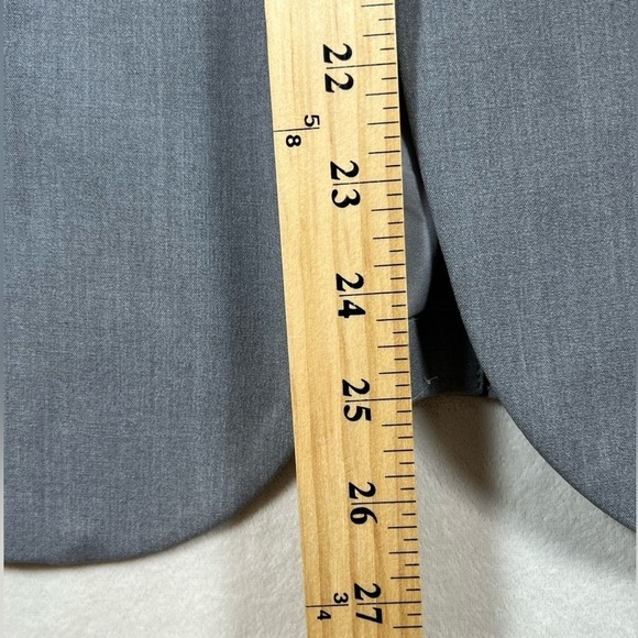 NWT J. Crew Blazer Size 4 Gray 2 Button Single Vent Classic Chic Business Coat - Picture 14 of 15